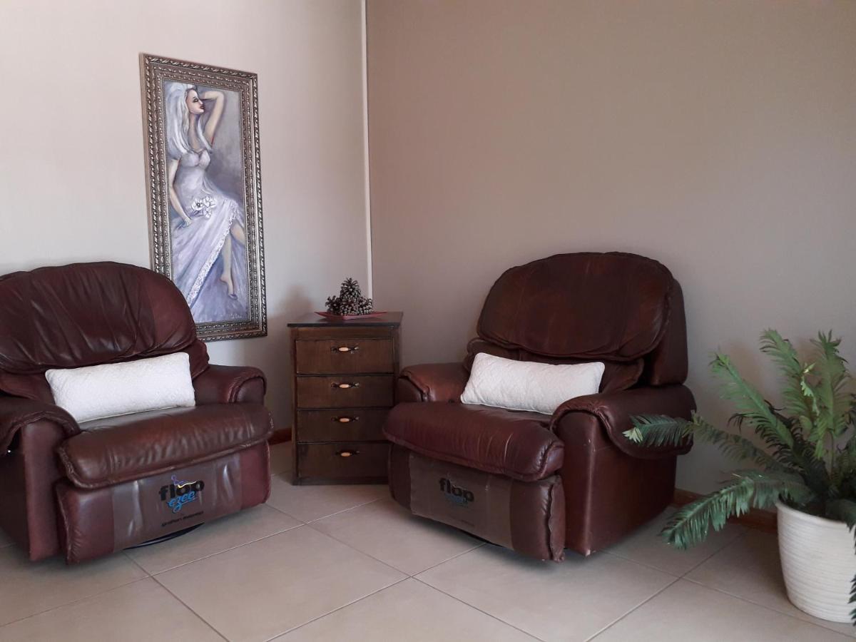 Tuscany Vryburg Buitenkant foto